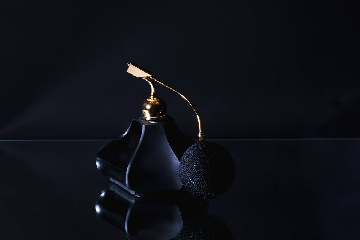 Campaña de perfumes NOIRÉ
